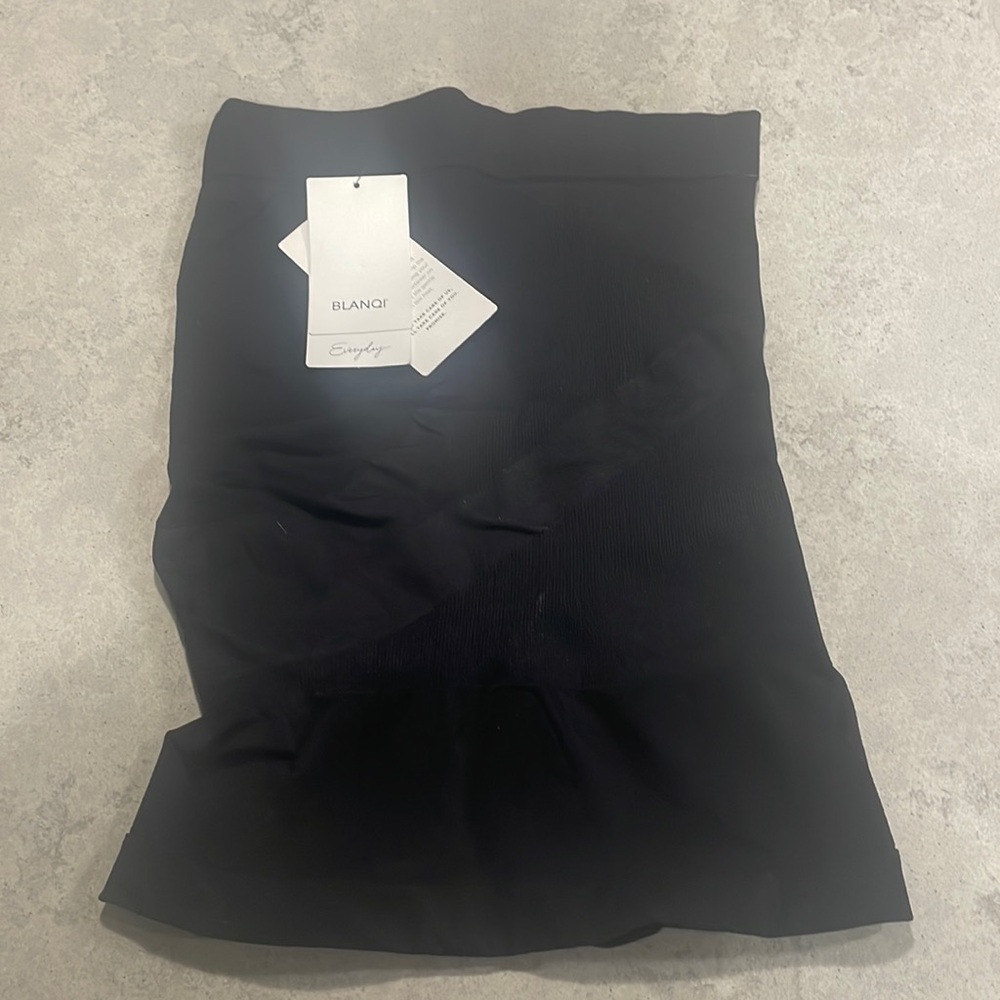 NWT blanqi belly band // No holes, rips or tears. Pet and smoke free home